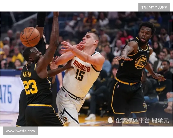 NBA篮球论坛：热议球员交易动态及季后赛预测，谁能最终夺冠？